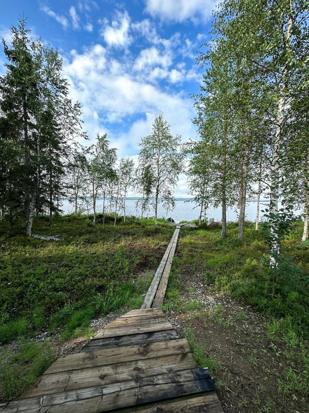 Napapiirin Jaervilomat Hotel Luukonniemi Buitenkant foto